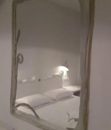 Apartament Niko's Adamantas (Milos)